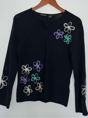 Onque Woman Black Floral Appliqué Cardigan